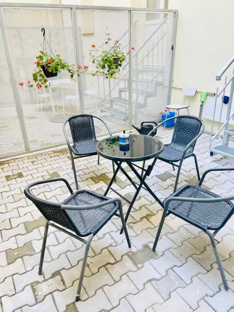 Cozy Design Homestay With Terrace 布拉格 外观 照片